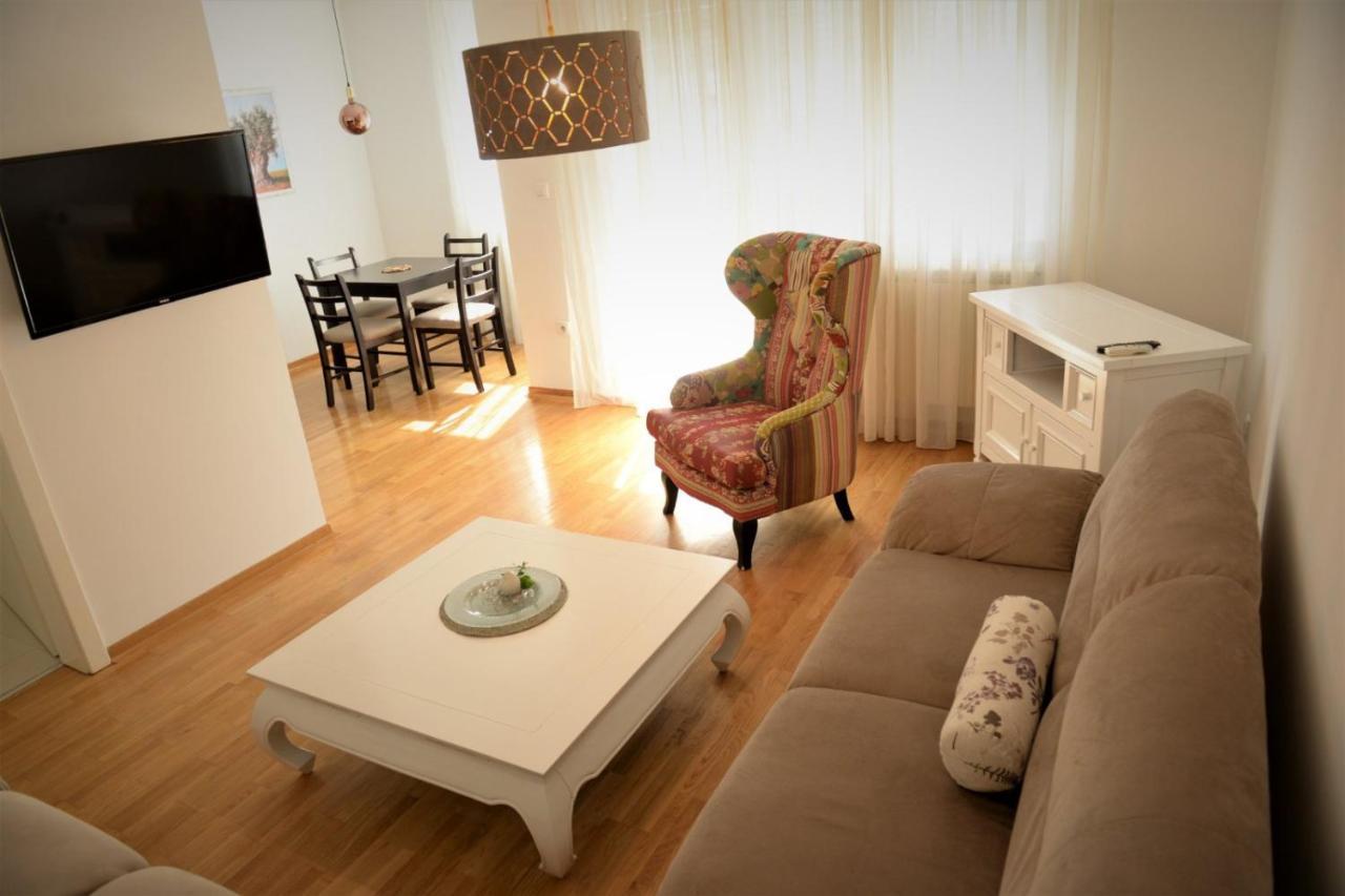 Centar Apartamento Bijeljina Exterior foto